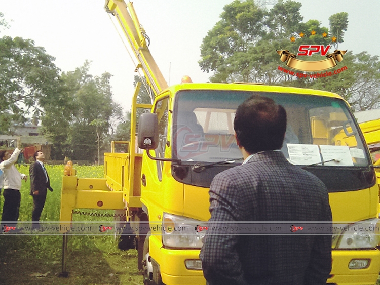 Our  Aerail Platform Truck in Bangladesh-04